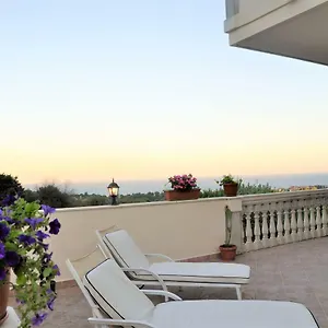 https://il-belvedere-vicino-taormina.sicilyhotelsitaly.net